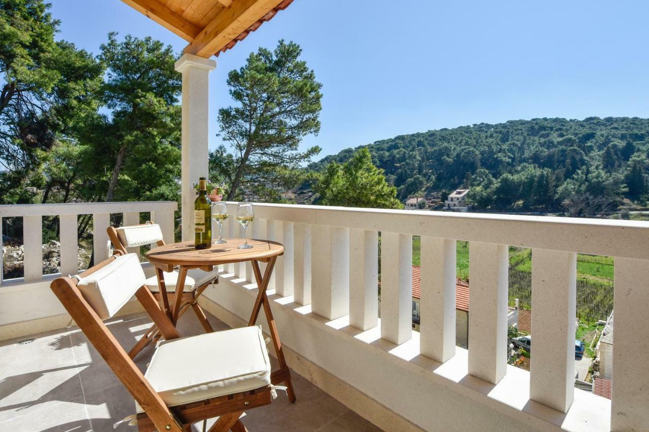 Villa Mar 1 - Luxury Apartments Pucisca Eksteriør billede